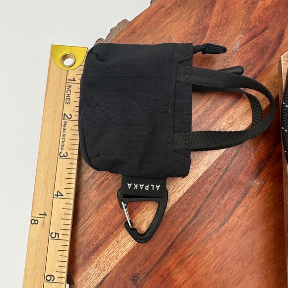 NWOT Alpaka Micro Tote Black Carabiner Zipped Utility Cord EDC Travel - Picture 6 of 9